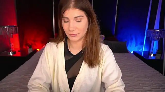 CassandraGood online show from December 17, 7:34 am