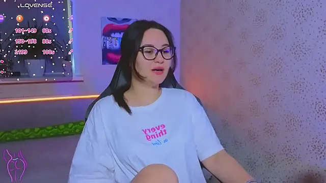 EsterLogan online show from October 11, 6:51 am