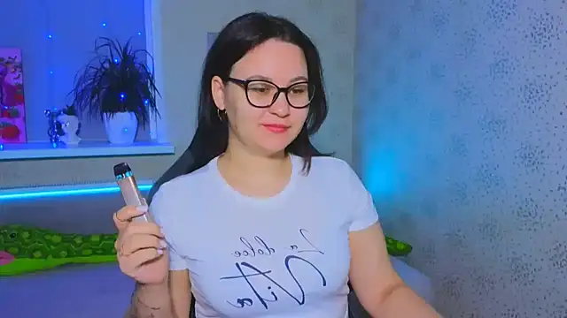 EsterLogan online show from November 28, 8:39 am