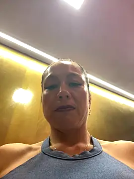 Snapshot of angelitasexy81 chatting on October 2, 2:55 pm angelitasexy81 online show from October 2, 2:55 pm