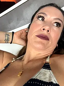 Snapshot of angelitasexy81 chatting on October 15, 3:36 pm angelitasexy81 online show from October 15, 3:36 pm