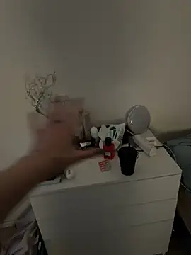 MaryHiggins online show from September 19, 4:28 pm