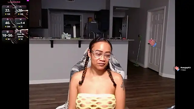 RylHoneyy online show from June 11, 2:33 am