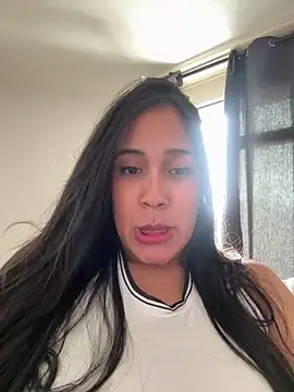 WHAAATTTTTTTTTT online show from June 3, 2:29 pm