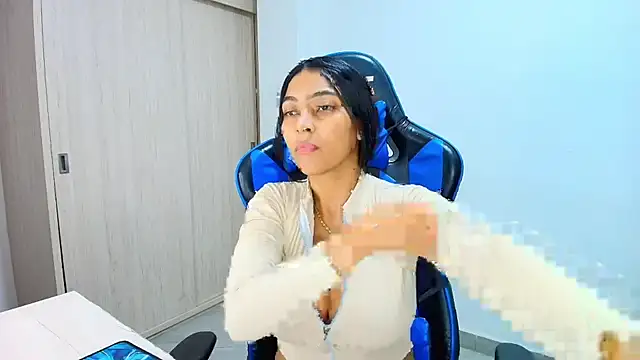 sophiax-x online show from October 19, 2:46 am