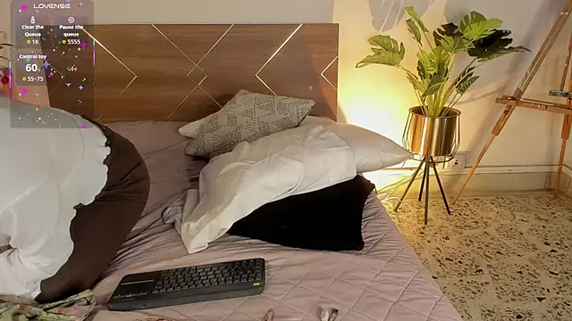 Amy art online show from June 12, 9:23 pm