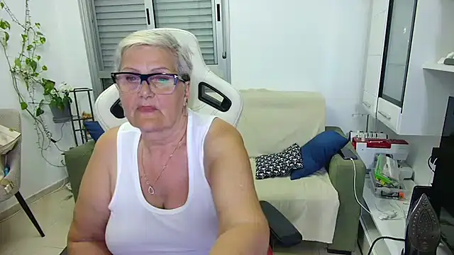 Selenna57 online show from May 14, 5:41 pm