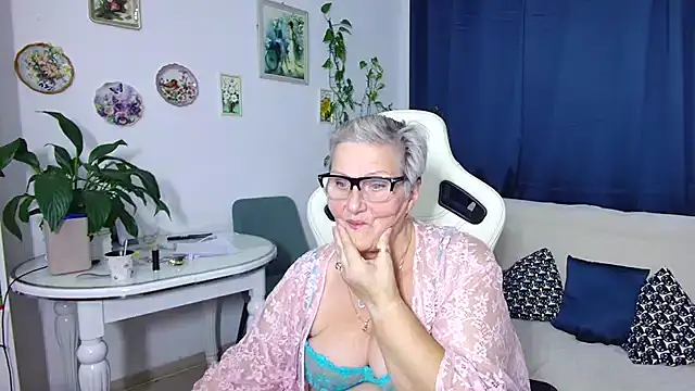 Selenna57 online show from December 20, 7:18 pm