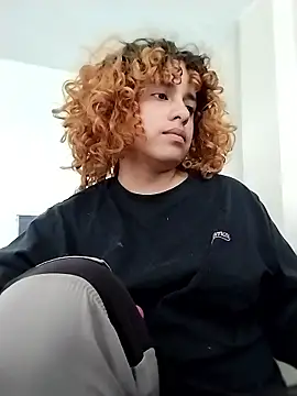 EmmaMelissa0521 online show from February 9, 4:09 pm