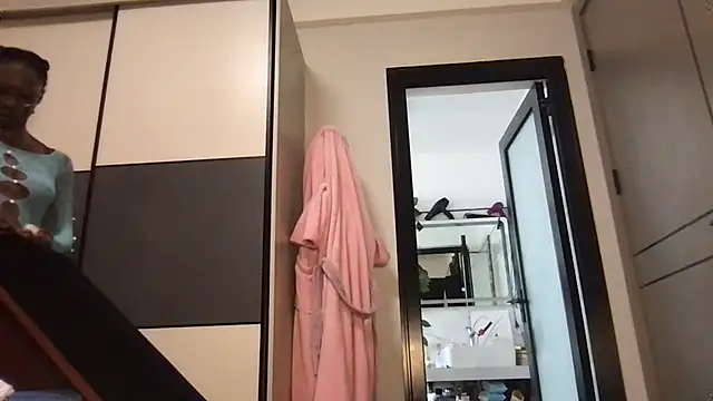 choco petite online show from March 12, 5:10 am