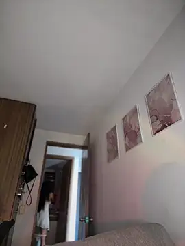 DulceLenns online show from June 27, 6:47 pm