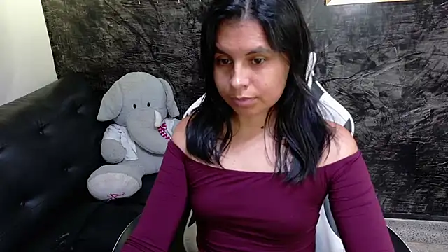 olivia love  online show from July 16, 9:41 pm