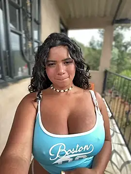 Simone Miller online show from July 20, 9:04 pm