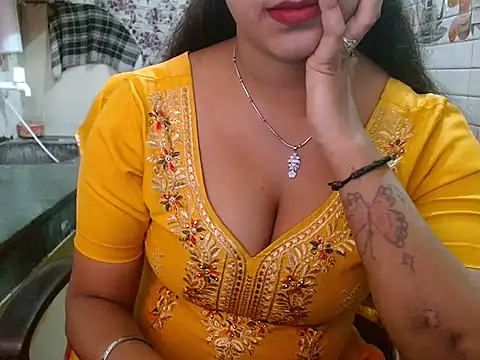 LovingPihu online show from March 14, 6:03 am