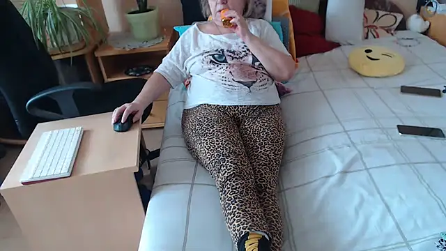 Margaret-milf online show from January 10, 10:09 am