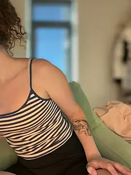 roxxxyrose online show from August 2, 12:24 am