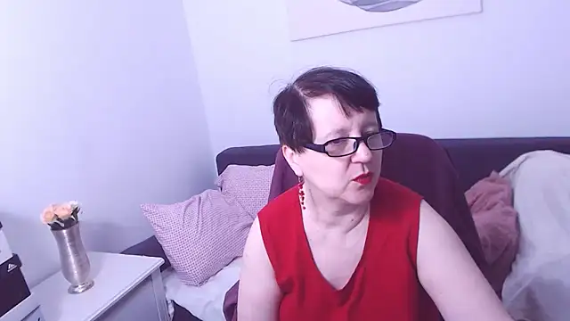 ChristaRose online show from October 31, 4:33 pm