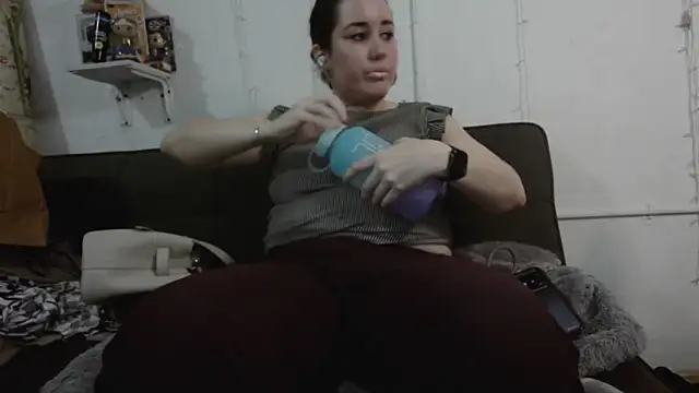 poppergirl69 online show from September 18, 2:21 am