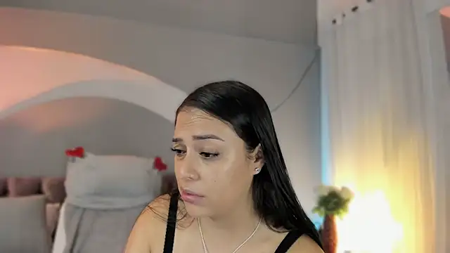 Nicolle W online show from July 29, 11:43 am