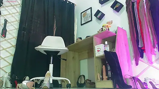 myla sarah online show from April 30, 8:57 pm
