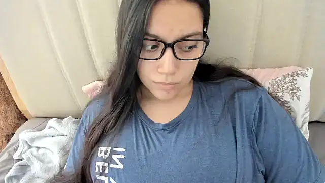 roniewester online show from March 12, 5:37 pm