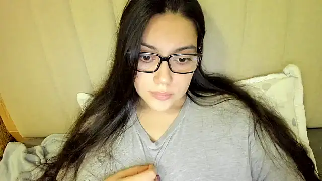 roniewester online show from June 20, 11:41 pm