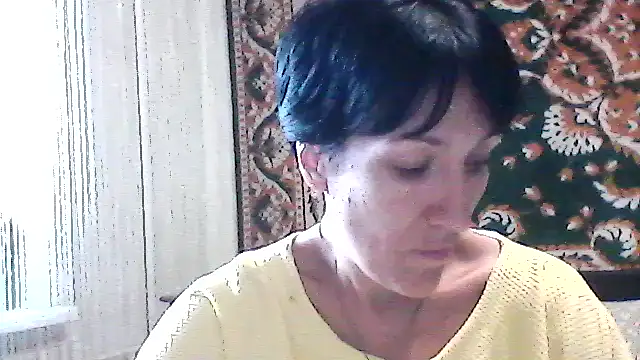 SunnyAmorre online show from July 14, 11:15 am