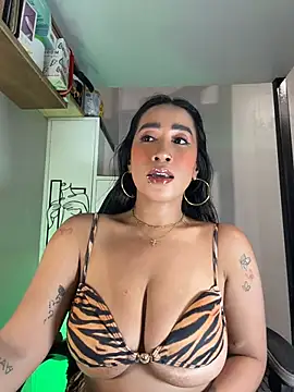 AsianMilfSheryl online show from June 26, 5:41 am