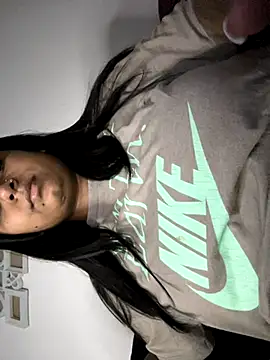 layla amin online show from September 10, 10:32 pm