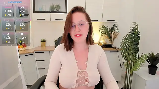 Charmy Gracy online show from April 29, 6:13 pm
