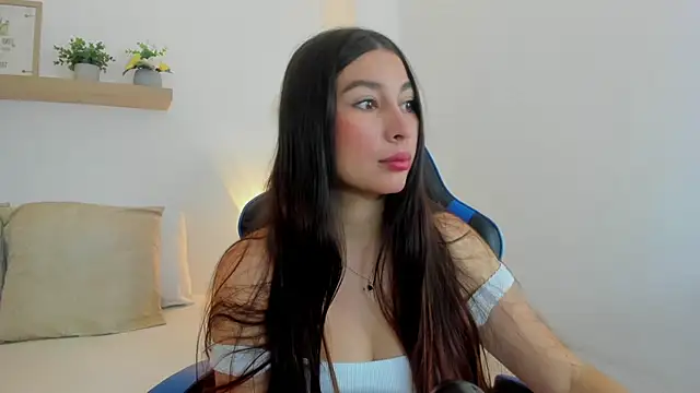 bella 99  online show from June 26, 11:33 am