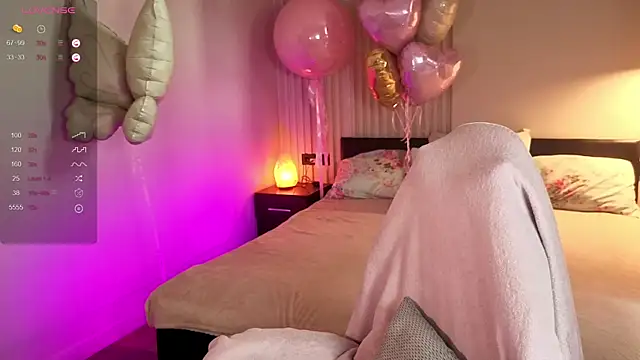 elinanortas online show from June 26, 8:04 am