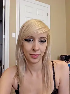 Snapshot of AmethystFoxx chatting on September 14, 7:01 pm AmethystFoxx online show from September 14, 7:01 pm