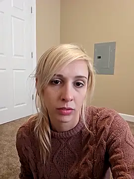 Snapshot of AmethystFoxx chatting on October 14, 7:27 pm AmethystFoxx online show from October 14, 7:27 pm