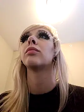 AmethystFoxx online show from December 13, 10:16 pm