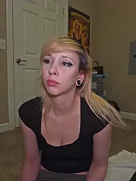 AmethystFoxx online show from June 23, 3:26 am