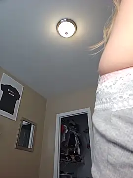 AmethystFoxx online show from June 21, 6:23 pm
