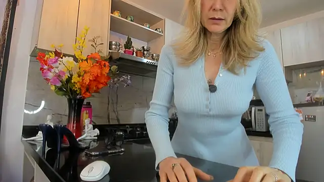 ashleymilf 1 online show from July 23, 3:20 pm