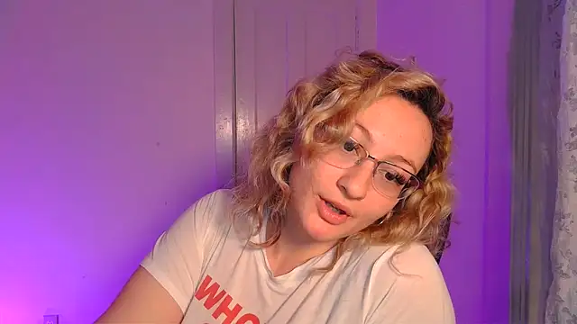 ashleyblaydex online show from May 15, 12:05 am