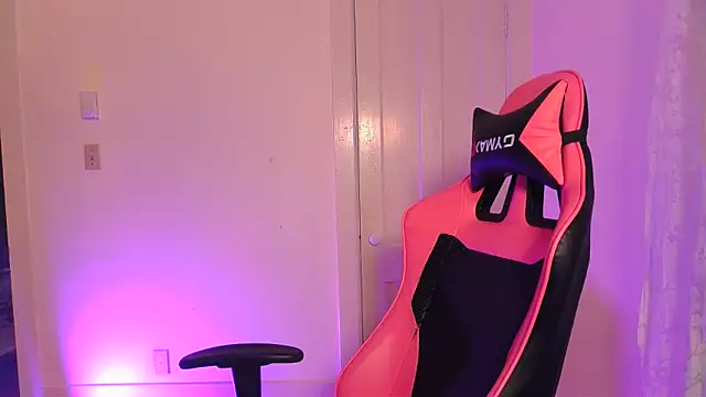 ashleyblaydex online show from May 17, 2:00 am