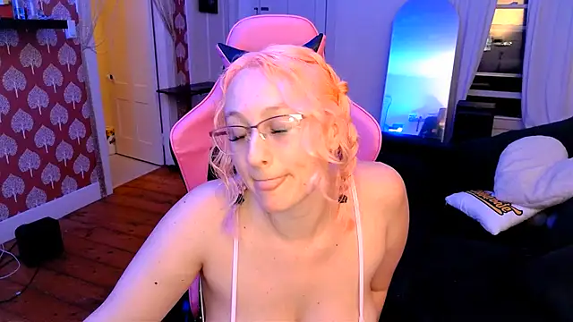 ashleyblaydex online show from July 6, 12:49 am