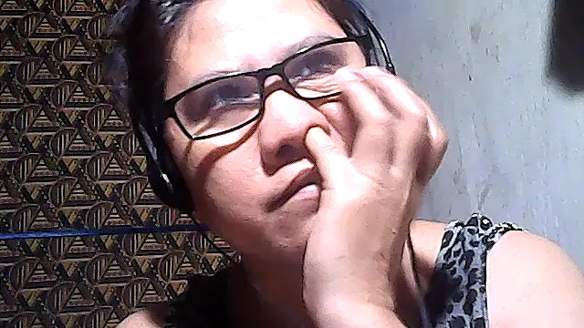 sweetsosie18 online show from March 1, 1:33 pm