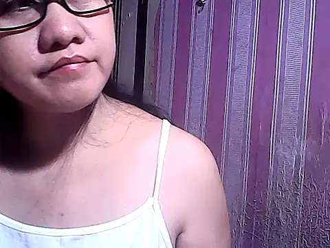 sweetsosie18 online show from October 4, 9:08 pm