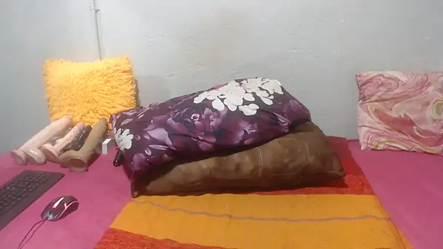 MatureBootyBabe4Uxx online show from September 22, 3:16 am