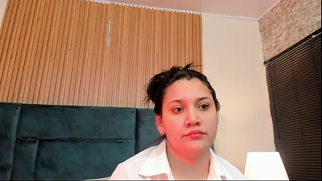 Kareena chopra online show from July 17, 12:42 pm