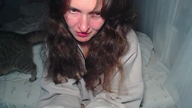 LoraPreston online show from June 25, 10:11 pm
