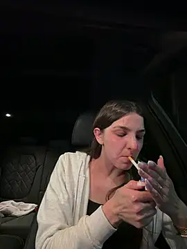 DoriDeluxe66 online show from February 7, 10:02 pm