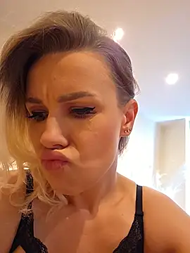 AureliaDoux online show from June 13, 2:47 pm