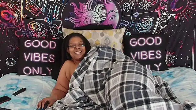 RenaeCumsAlot online show from February 1, 7:23 pm