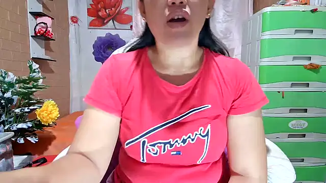 Ugly Filipina online show from July 24, 8:16 pm